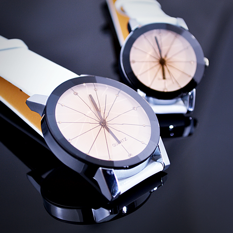 時尚韓版熱賣情侶時裝手表簡約皮革皮帶石英男女學生休閑手表包郵